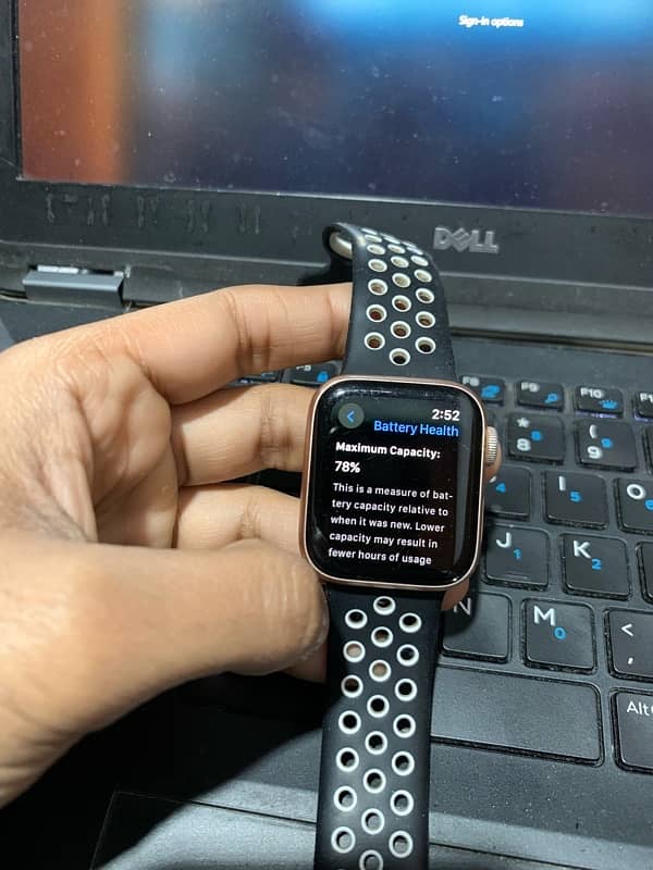 Apple Watch Series 5 8