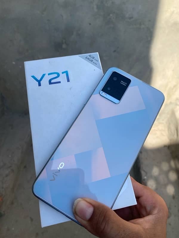 Vivo y21 4+1/64 0