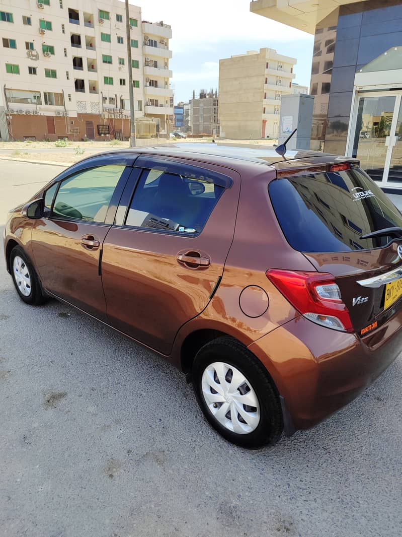 Toyota Vitz 2014 4