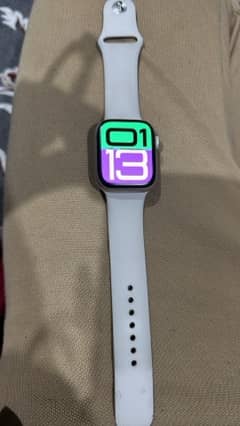 Apple watch series 9 45mm GPS urgent sale