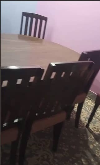 Big dining table with 8 Chairs 1