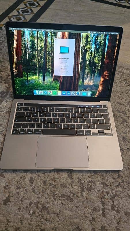 Macbook pro M2 2