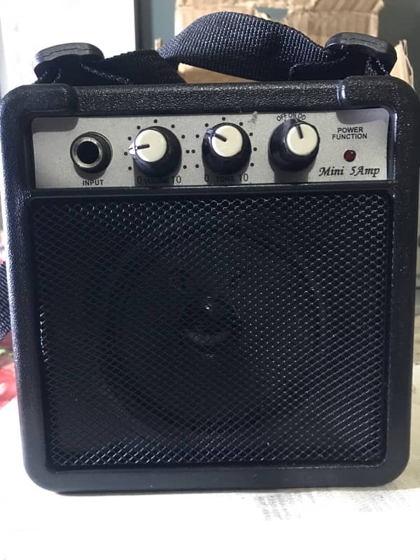 guitar mini amplifier 0