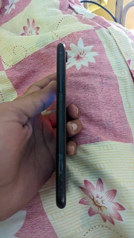 Iphone XR 64GB jv 3