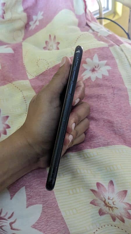 Iphone XR 64GB jv 5
