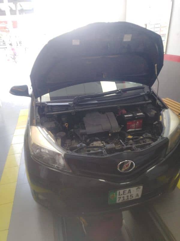 Toyota Vitz 2017 3