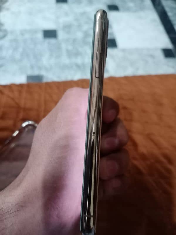 Iphone 11pro 256gb PTA approved 4