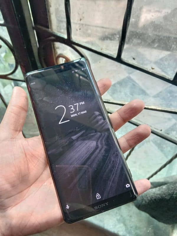 sony xz3 1