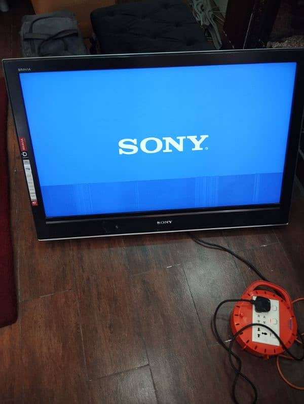 Sony Bravia 40" LCD 0