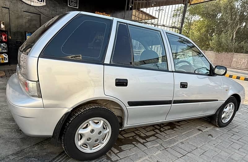 Suzuki Cultus 2014 4