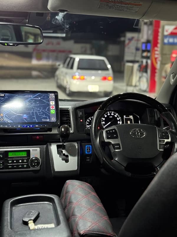 Toyota Hiace 2021 8