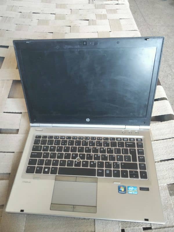 Hp laptop core i 5 3rd generation 3