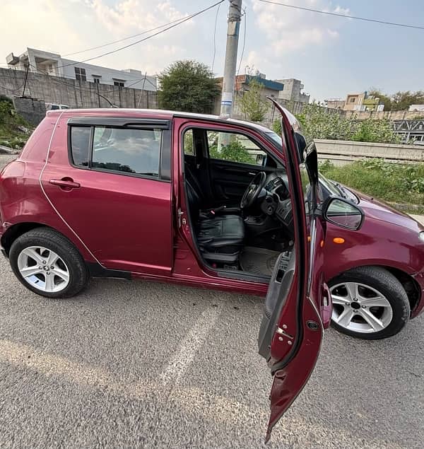 Suzuki Swift 2010 1