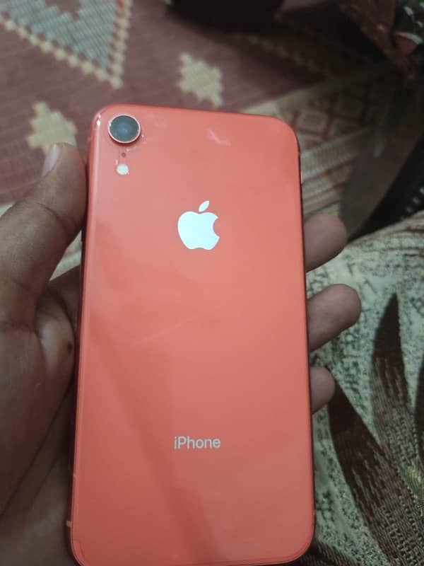 iPhone XR 0