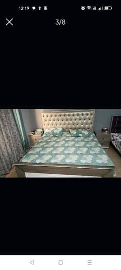 bed without mattress