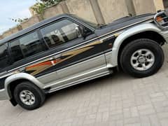 Mitsubishi Pajero 1995