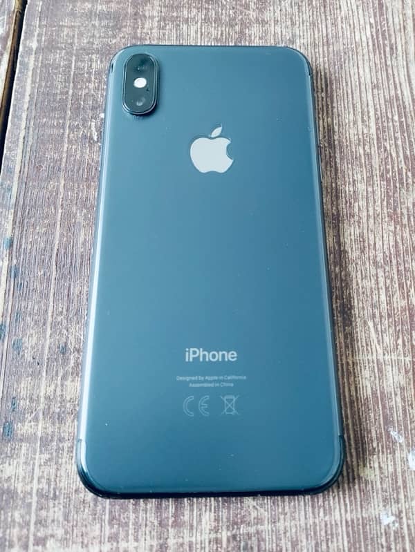 iPhone XS 4