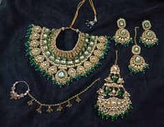 Indian Kundan Jewelry Set.