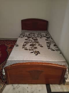 2 single beds with mattress