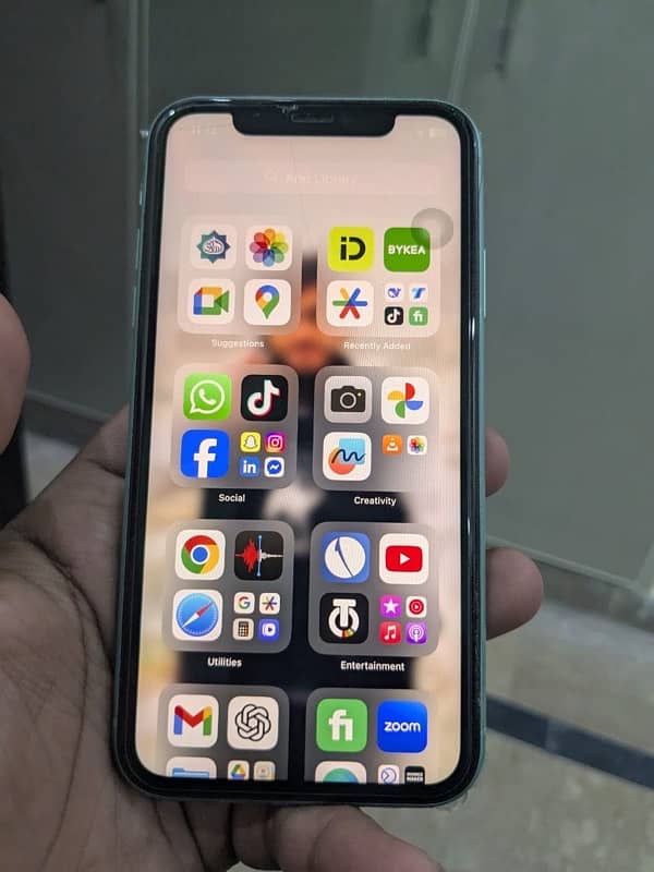 iPhone 11 128GB 10