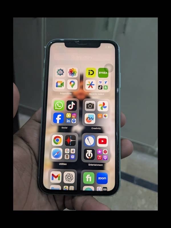 iPhone 11 128GB 12