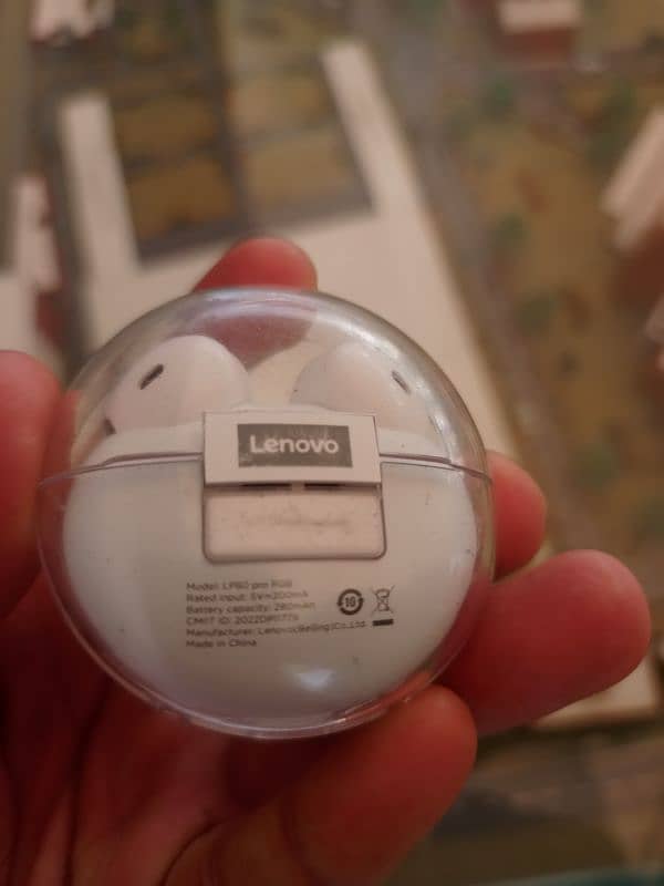 Lenovo 4