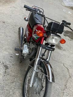 Honda 125 model 2023  red colour 1st own