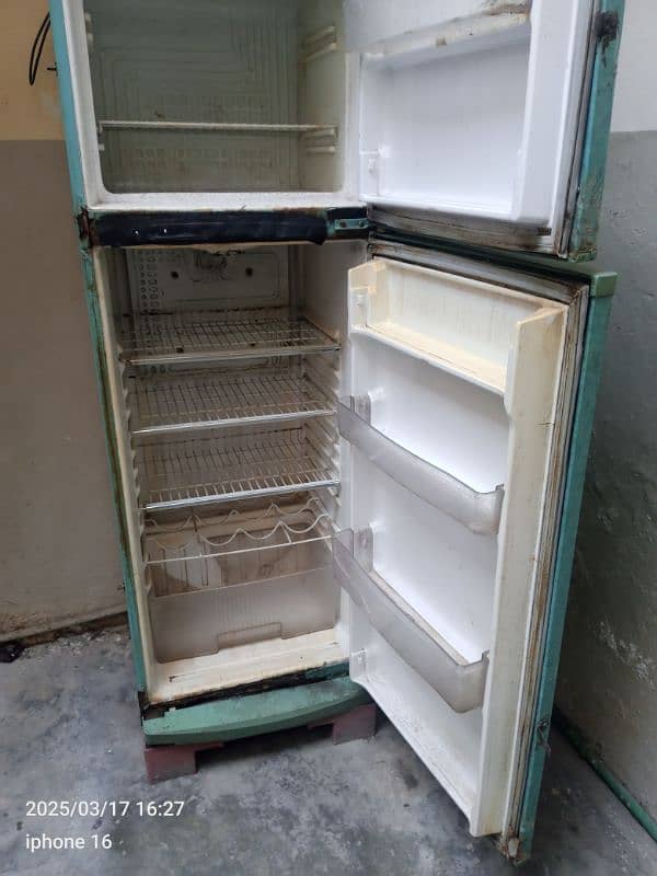 old fridge for sale 6