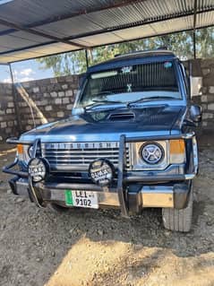 Mitsubishi Pajero 1989