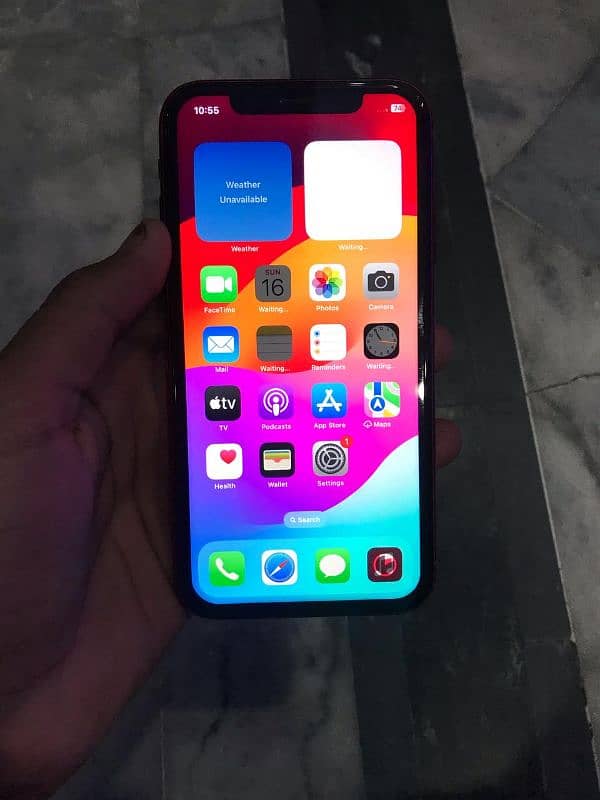 I Phone XR Non PTA Factory Unlock 64 GB 3