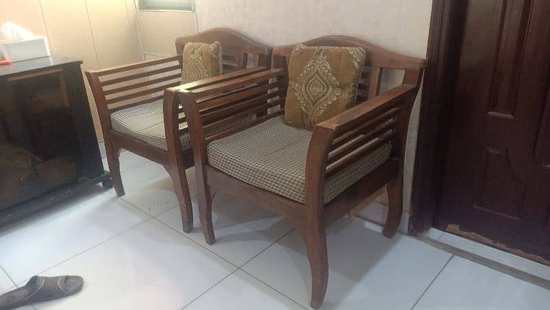 2 seater sofa for sale 2