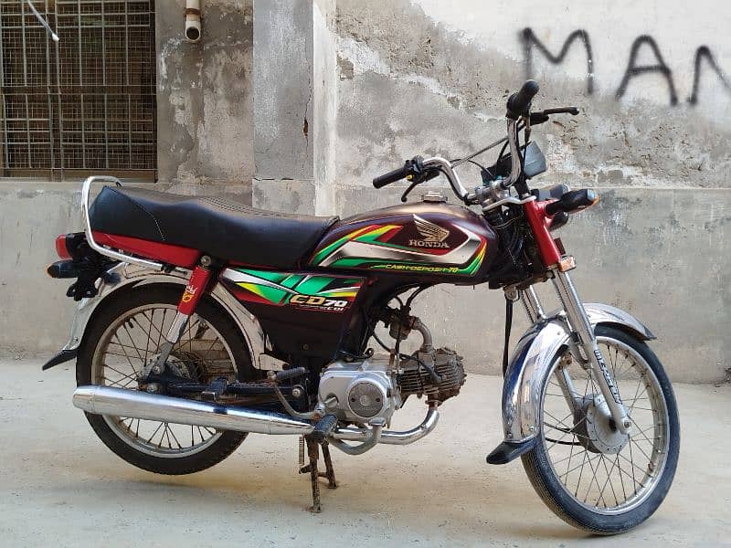 Honda CD 70 Red Colour 10