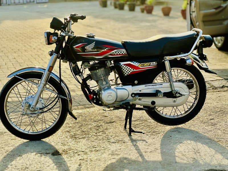 Honda 125 applied 1