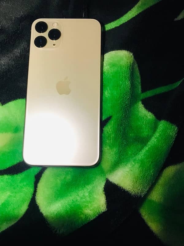 iphone 11 pro 2