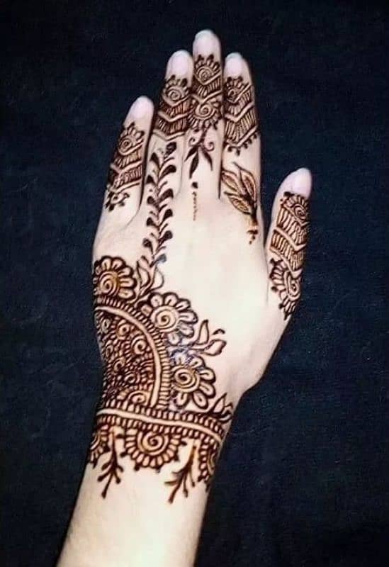 HENA BY N. I 0