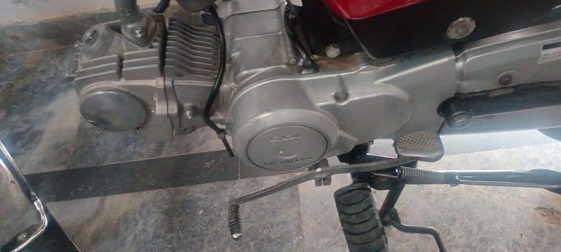 Honda Cd 70 Brand New 6