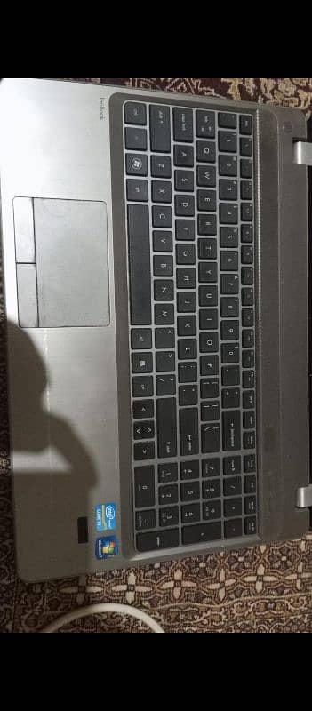 HP laptop 4530 1