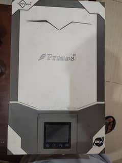 Fronus 4.2 inverter for sell. . . 100% genuinen