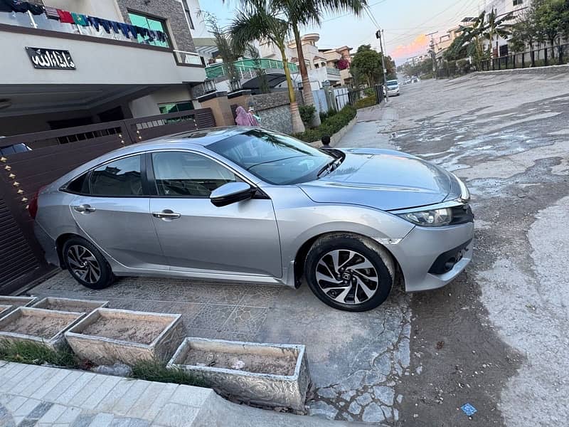 Honda Civic Oriel 2018 3