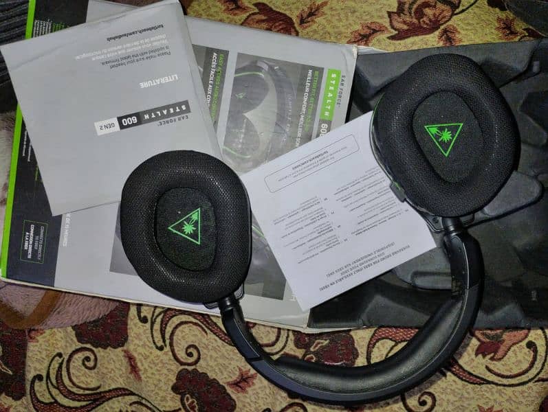 Turtle Beach Stealth 600 gen 2 wireless headset for all play station. 2