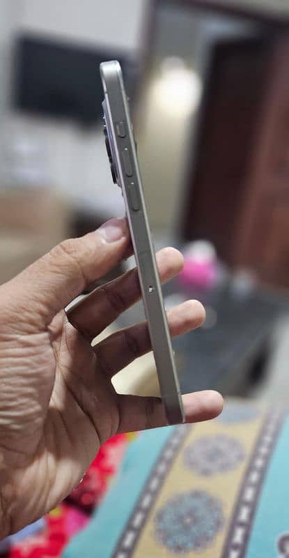 iphone 15 pro max FU 100 health 4 month sim time 1