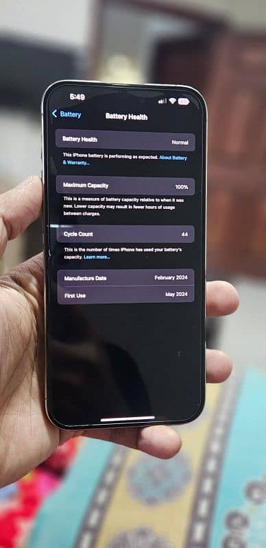 iphone 15 pro max FU 100 health 4 month sim time 3