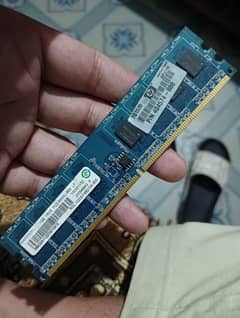 Hp & Samsung 1 GB Of 3 RAM