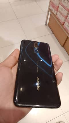 oppo f11 10/8 condition . battery timing good. 4/64 memory