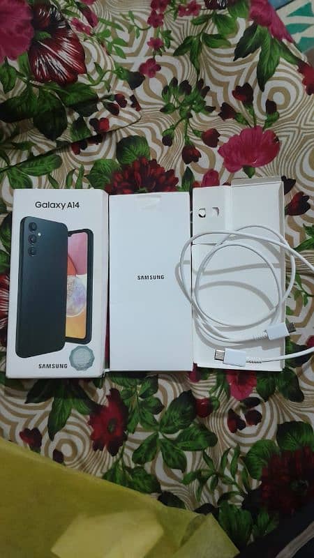 Samsung A14 6/128gb 8