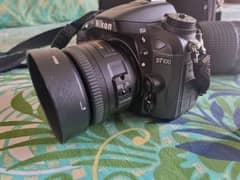 Nikon D7100 Camera New Condition good shooting working Urgently Sale