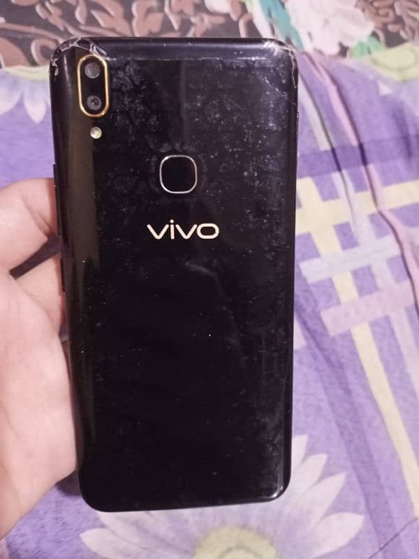 Vivo Y85 . r/64 5