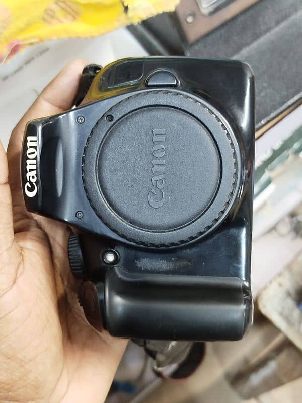 Canon 1100D 6