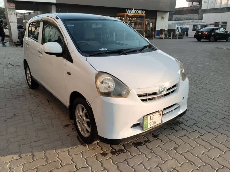 Daihatsu Mira 2012 2