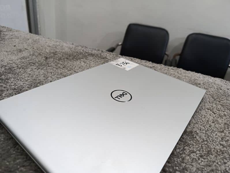 Dell Vostro 5471 i5 8th Generation 8/256GB SSD 0